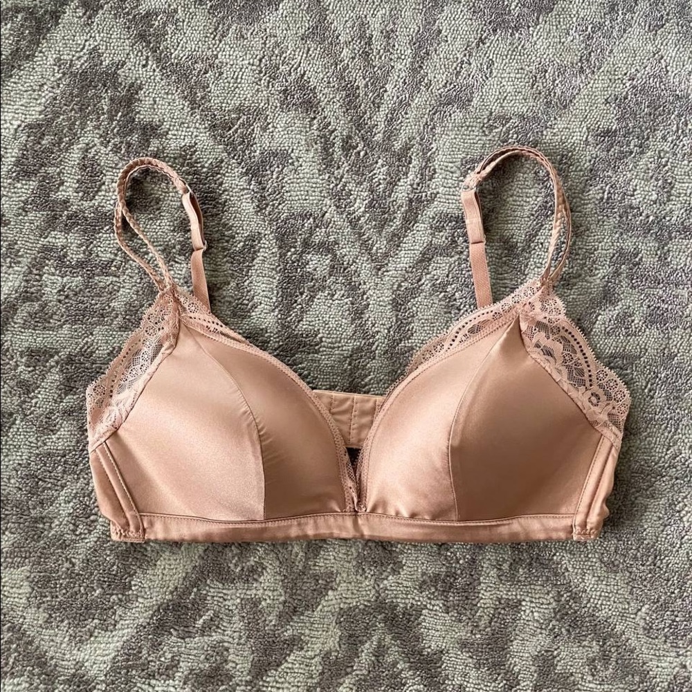 Beautiful Intimissimi Tiziana Silk and Lace Bra